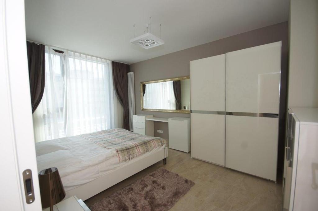 Apartamenty Triston Park Варшава Номер фото